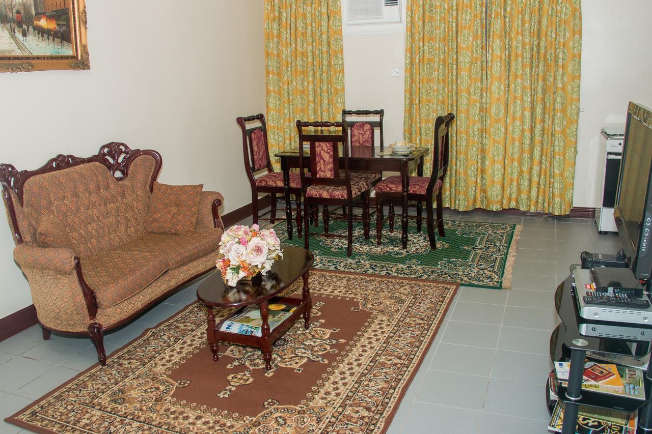 Regency Suites Hotel Джорджтаун Экстерьер фото