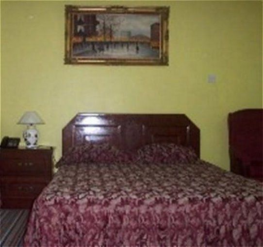 Regency Suites Hotel Джорджтаун Номер фото